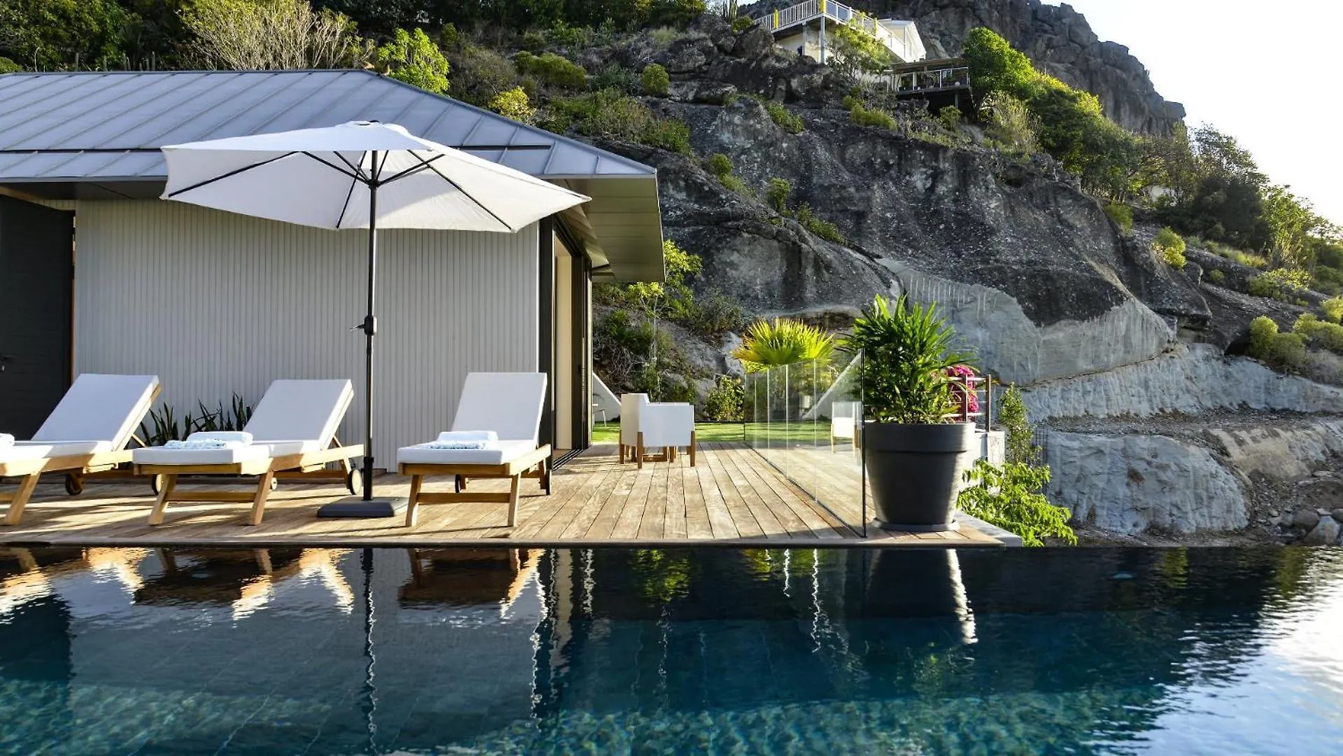 Magnificent Villa Infront Of The Bay And Hills St. Barthelemy