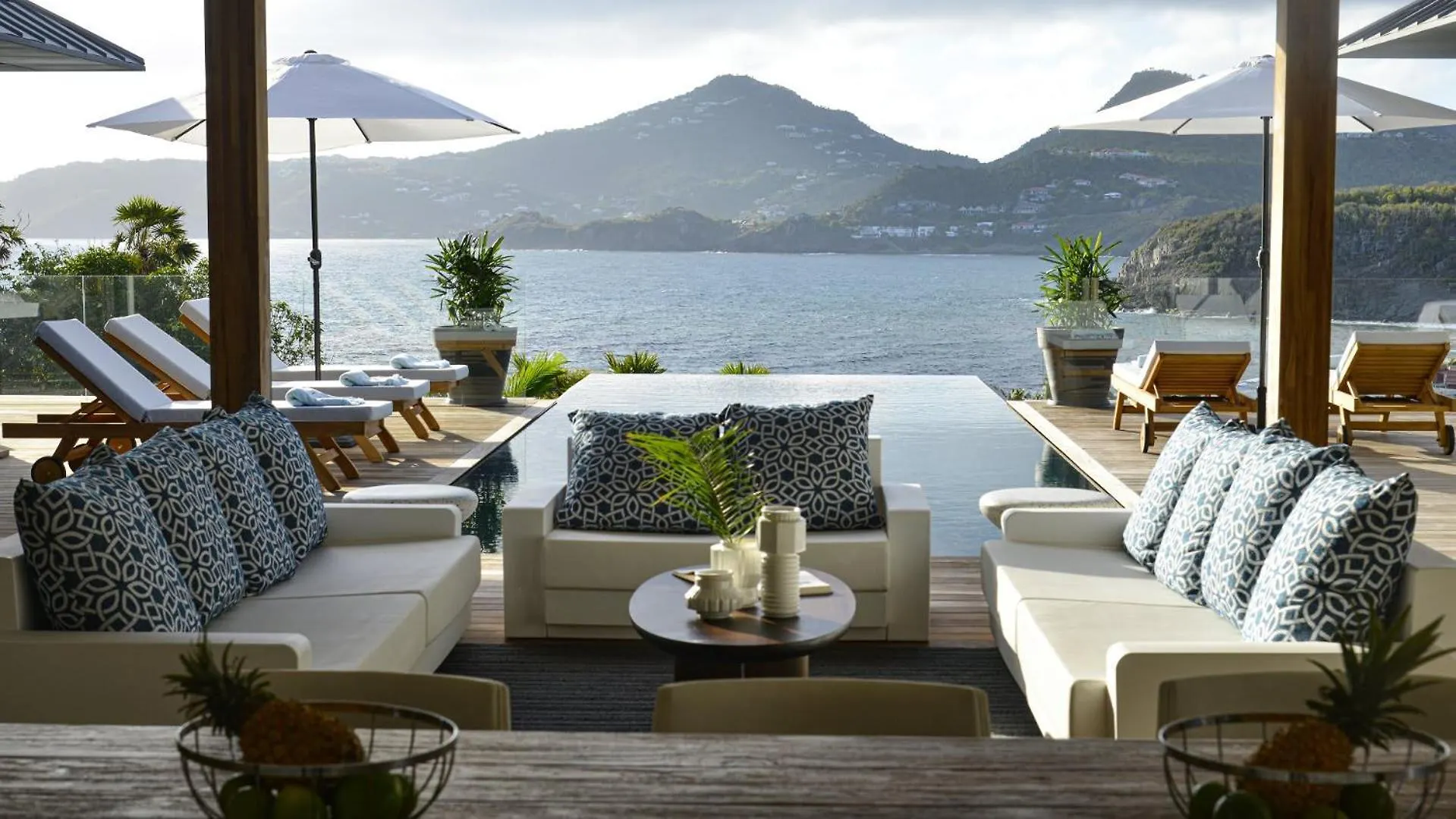 Magnificent Villa Infront Of The Bay And Hills St. Barthelemy